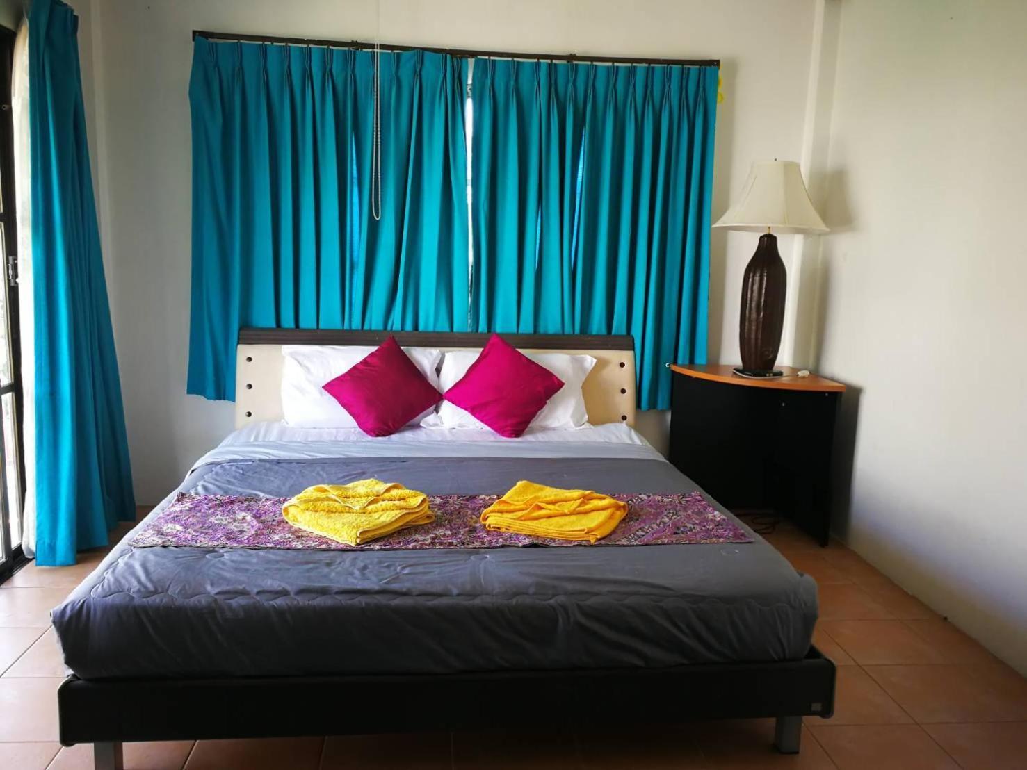 Private Pattaya Resort Nong Prue Phòng bức ảnh
